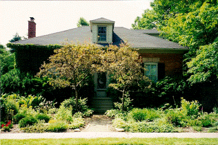 Front view of heritage house located at 87 Piper Street,