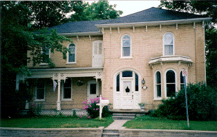 Front view of heritage house located at 1706-97